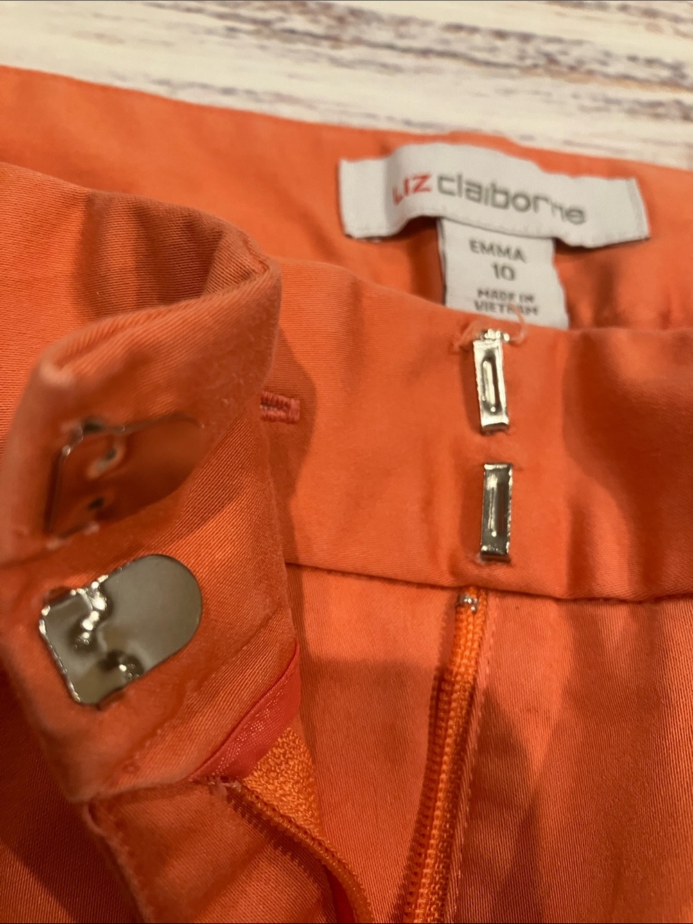 Liz Claiborne Emma Cropped Straight Pants - Picture 3 of 7